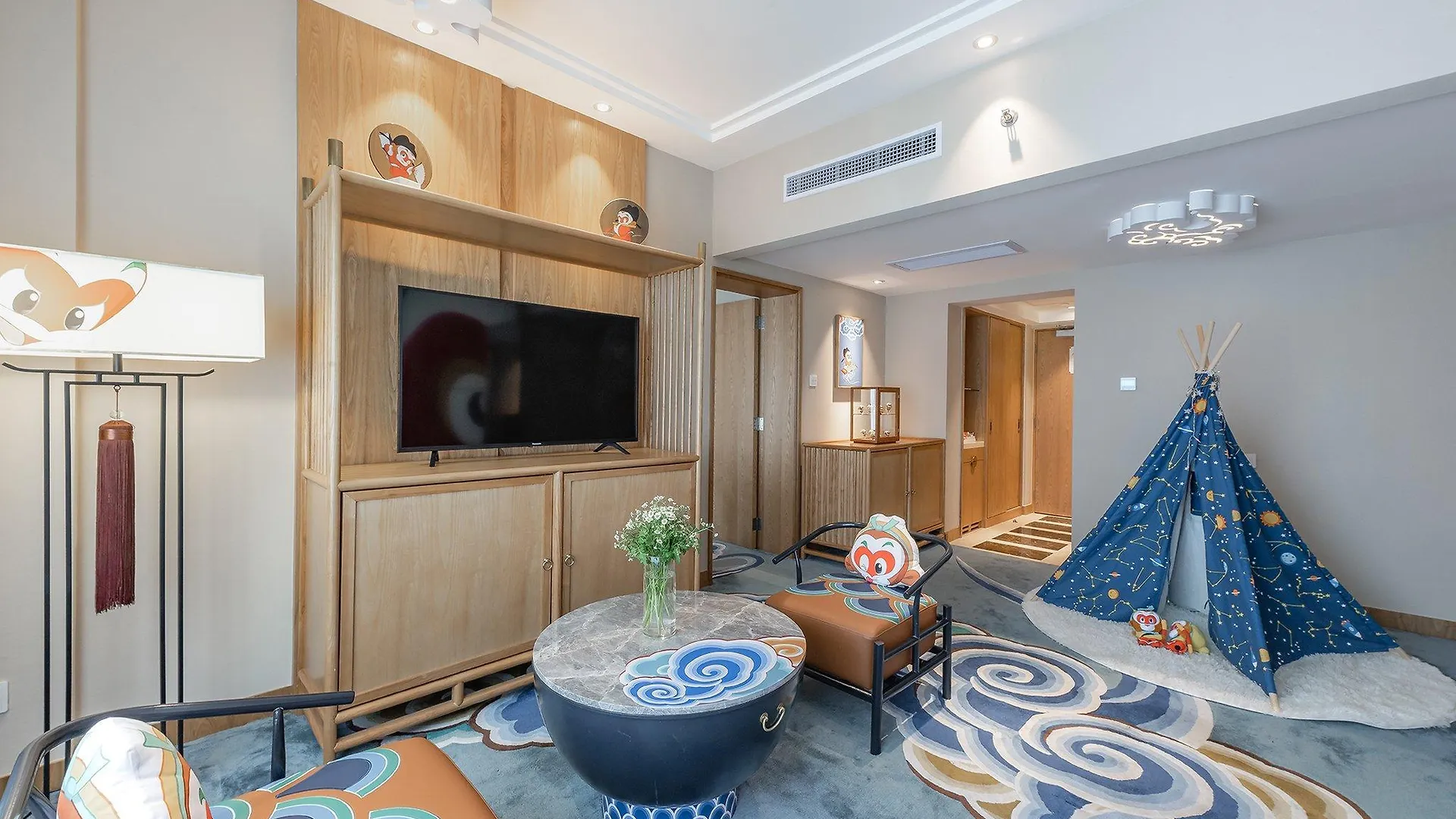 Crowne Plaza Shanghai By Ihg Hotel