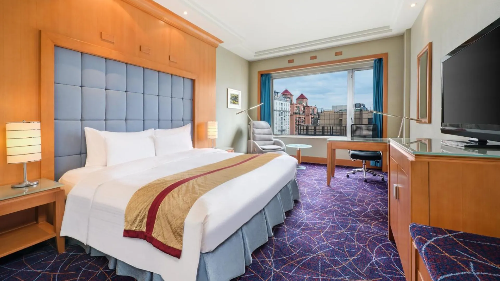 Crowne Plaza Shanghai By Ihg Hotel