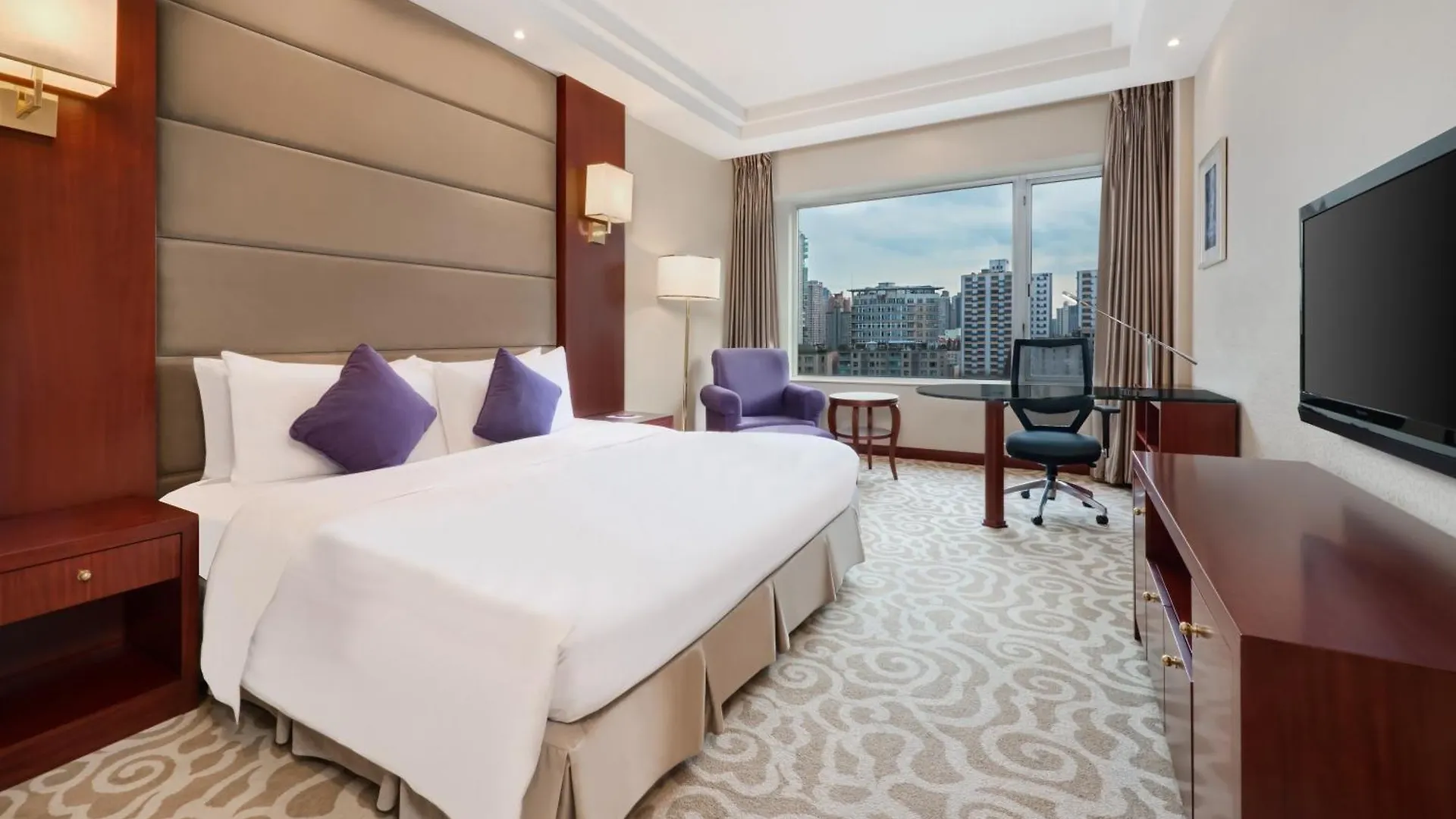 Crowne Plaza Shanghai By Ihg 5*,  Chiny