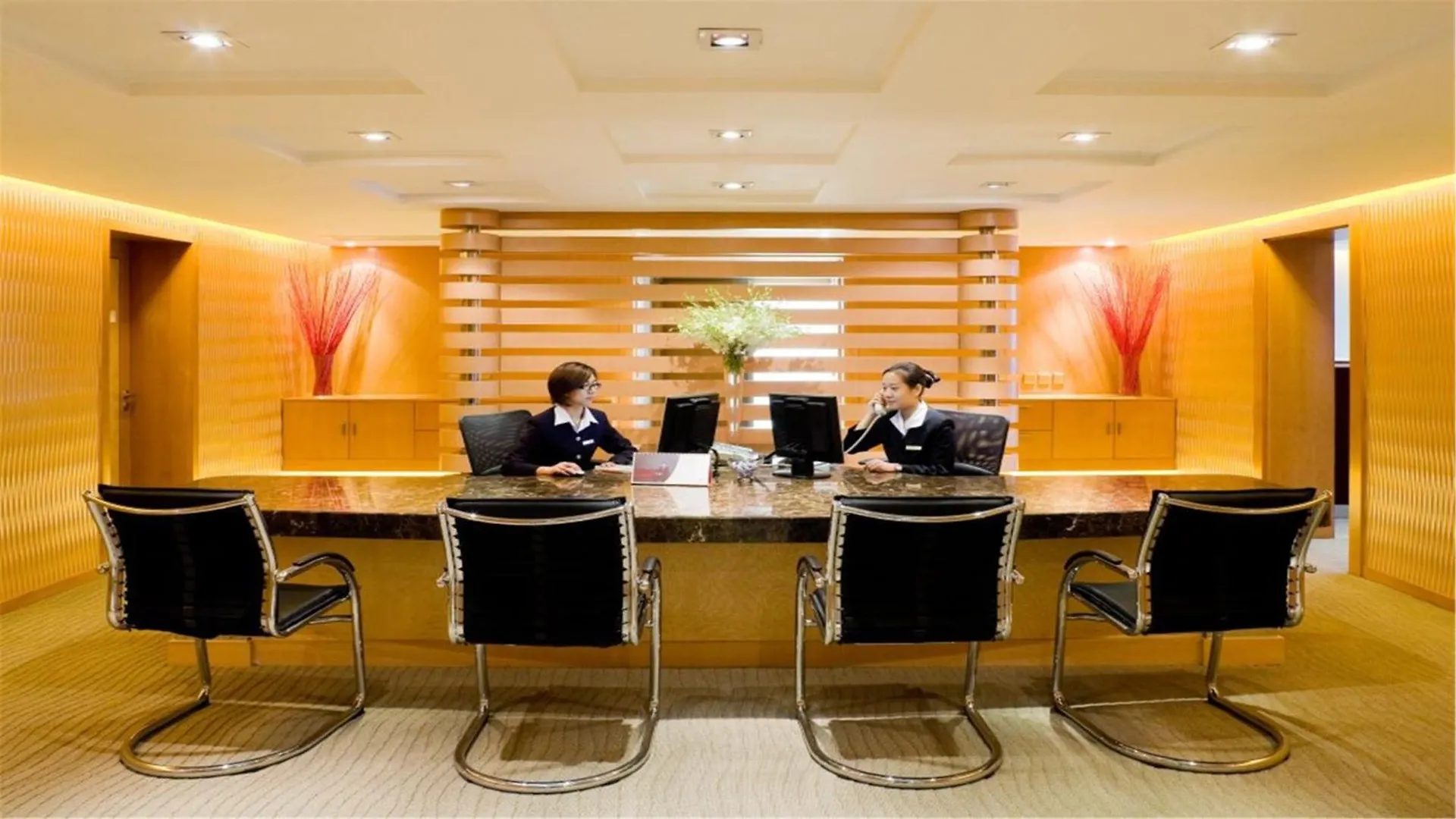 Crowne Plaza Shanghai By Ihg Szálloda